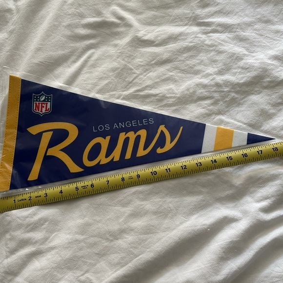 NEW Los Angeles RAMS Fan Pack - Pennant & Rally Towel🏈 - Picture 4 of 6